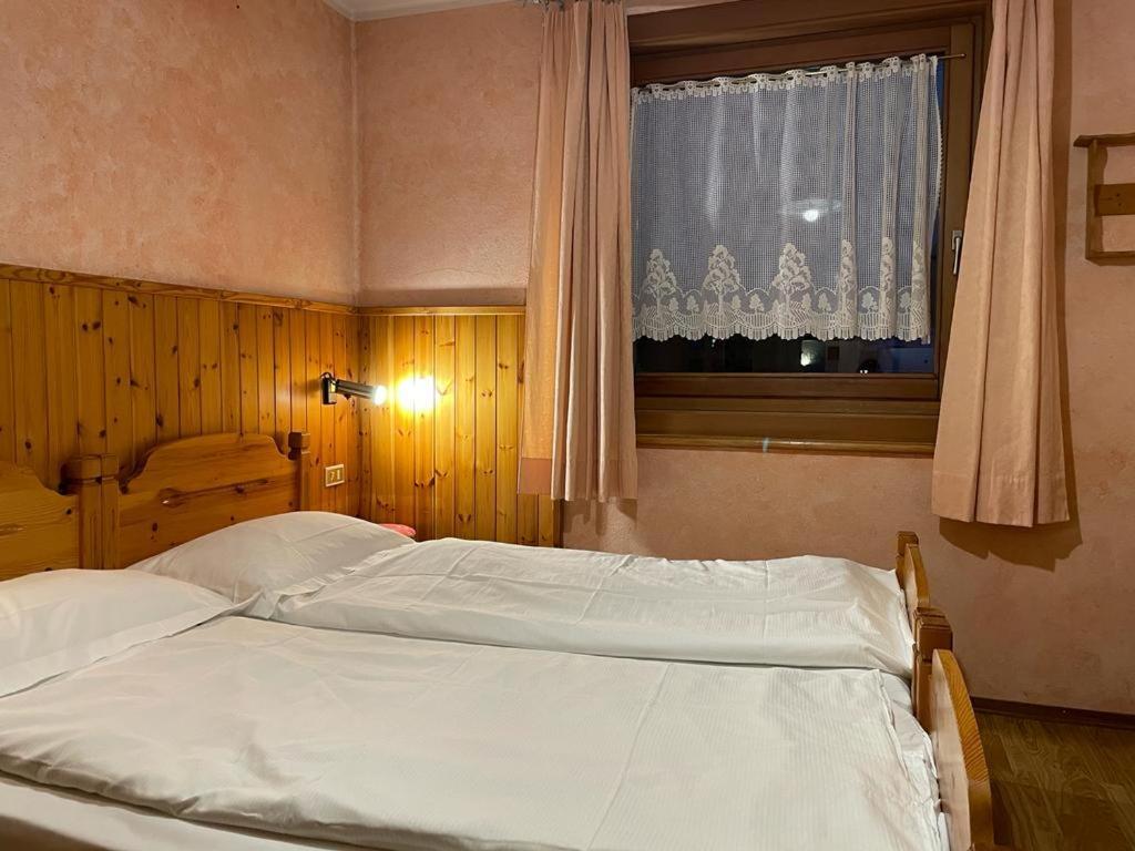 Appartamento Marinella Ливиньо Екстериор снимка